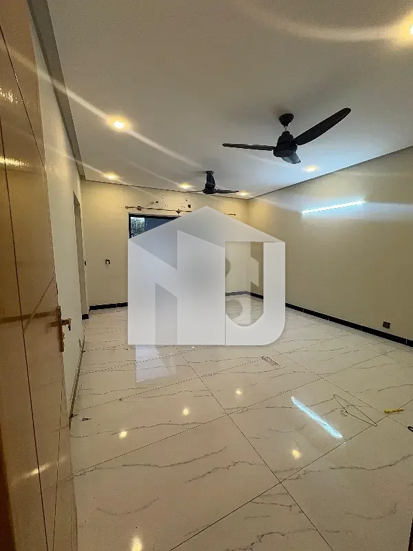 D-12/3 Size 3060 Full House For Rent, photo 4