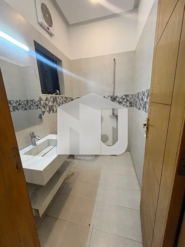 D-12/3 Size 3060 Full House For Rent, photo 15