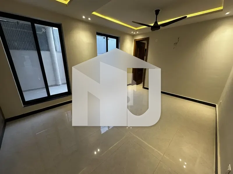 F-6 Brand New Luxurious House For Rent, photo 12