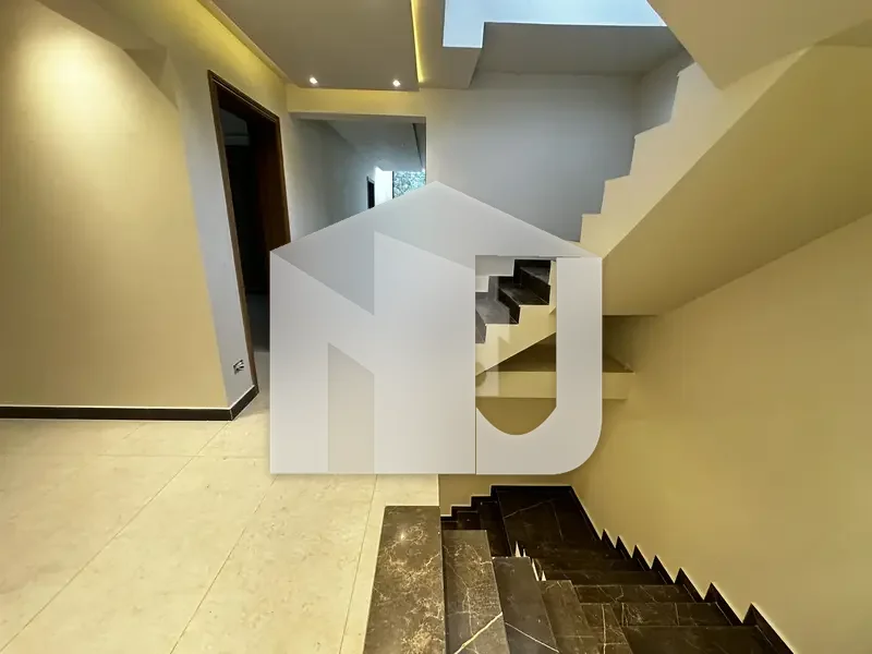 F-6 Brand New Luxurious House For Rent, photo 8
