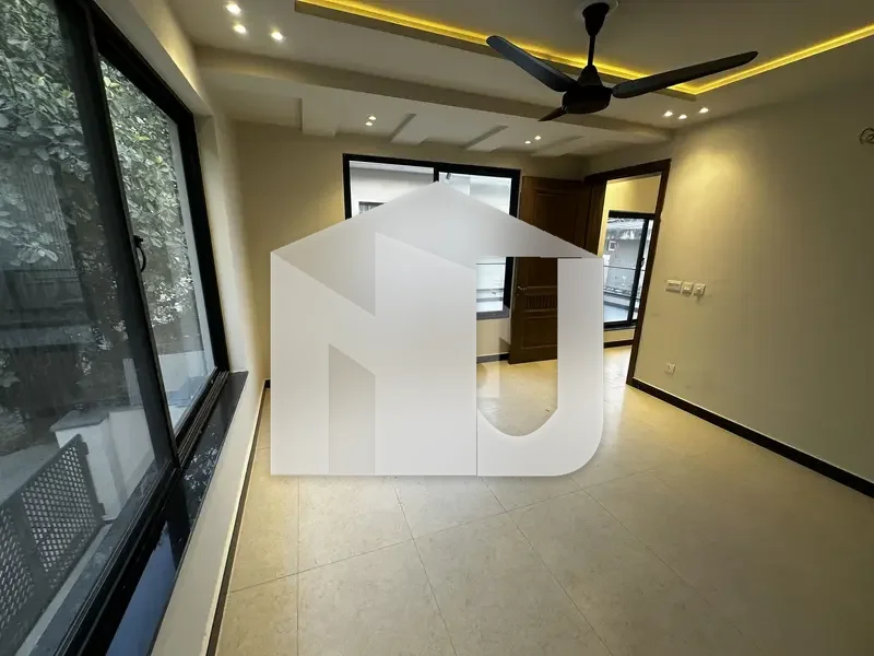 F-6 Brand New Luxurious House For Rent, photo 10