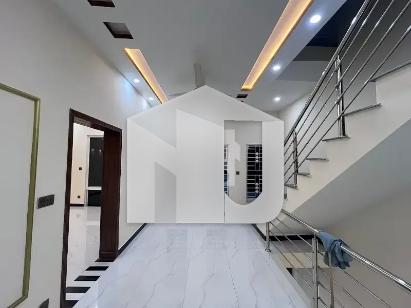 Prominently-Located 4500 Square Feet House Available In Mumtaz City