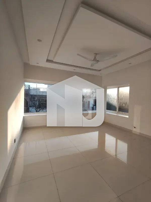 House 600 Square Yards For Rent In F-11, photo 19