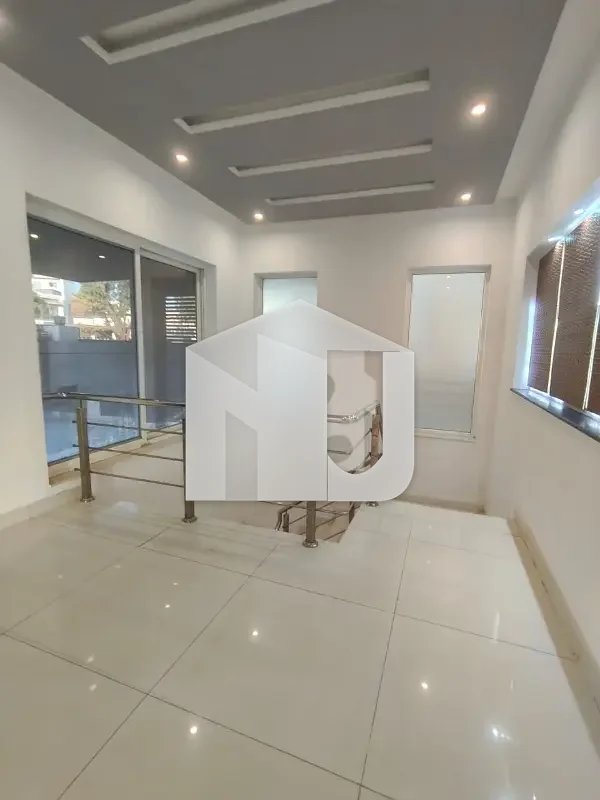 House 600 Square Yards For Rent In F-11, photo 18