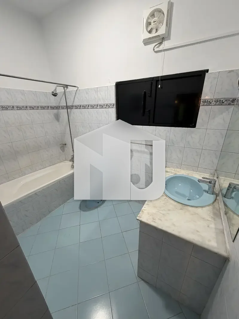 F-7 Beautiful House For Rent With Green Lawn, photo 14