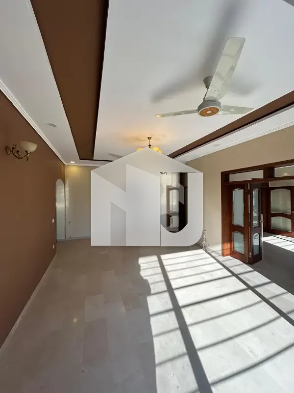 D-12 Islamabad 1 Kanal House For Rent 5 Bed With Washroom Drawing Dining Tv Lounge 2 Kichen Servant Room Parking Gas Electric Available Basement Not Available Total Locked, photo 13