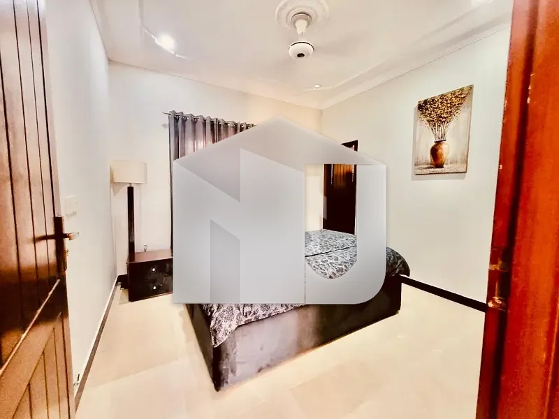 D-12 Islamabad 4Marla House For Rent 3bed With Washroom Drawing Dining Tvl Kichen Parking Gas Electric, photo 4