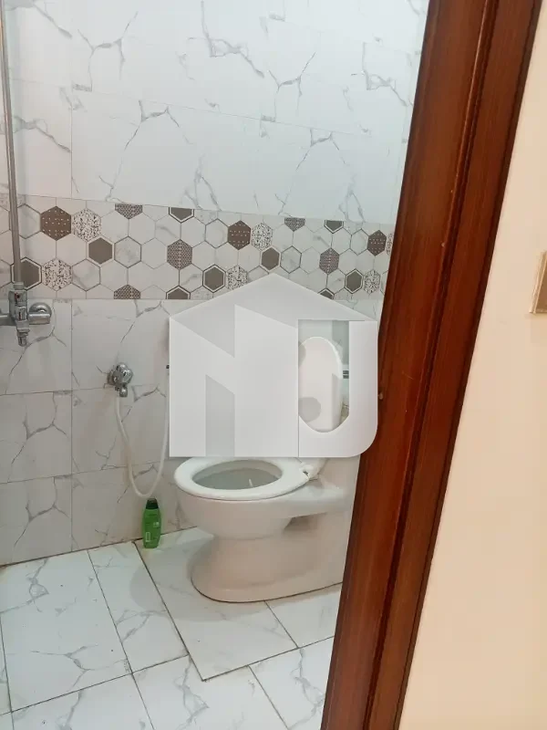 D-12/1 Islamabad 5 Marla Triple Storey House For Rent 4bed With Washroom Drawing Dining Tvl 2kichen Mumty Basement Full Hall Parking, photo 13