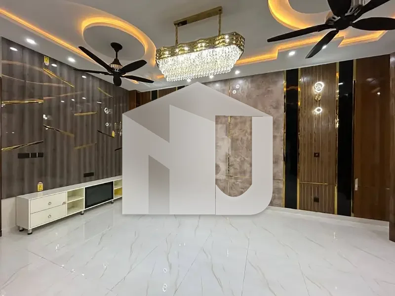 10Marla Triple brand new House For Rent 7bed With Washroom Drawing Dining Tv Lounge 2 Kichen Servant Room Parking Gas Electric, photo 6