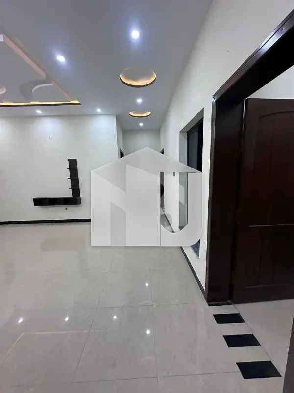 D-12 Islamabad 10Marla Brand New Triple story House For Rent 7bed with washroom Drawing Dining Tvl 2kichen servant Room Parking, photo 6