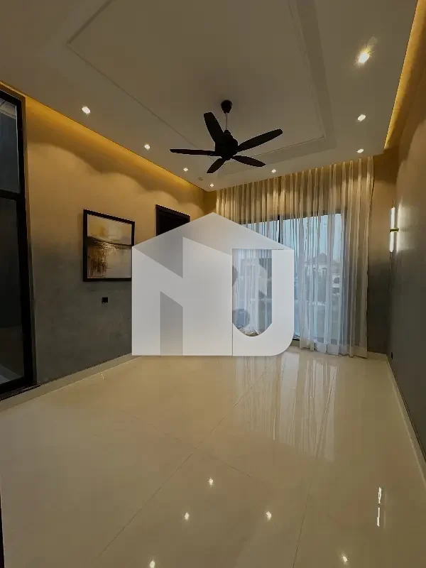 1 kanal brand new 3 unit house available for rent in DHA two, photo 4