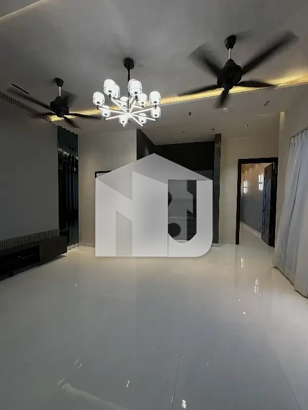 1 kanal brand new 3 unit house available for rent in DHA two, photo 18
