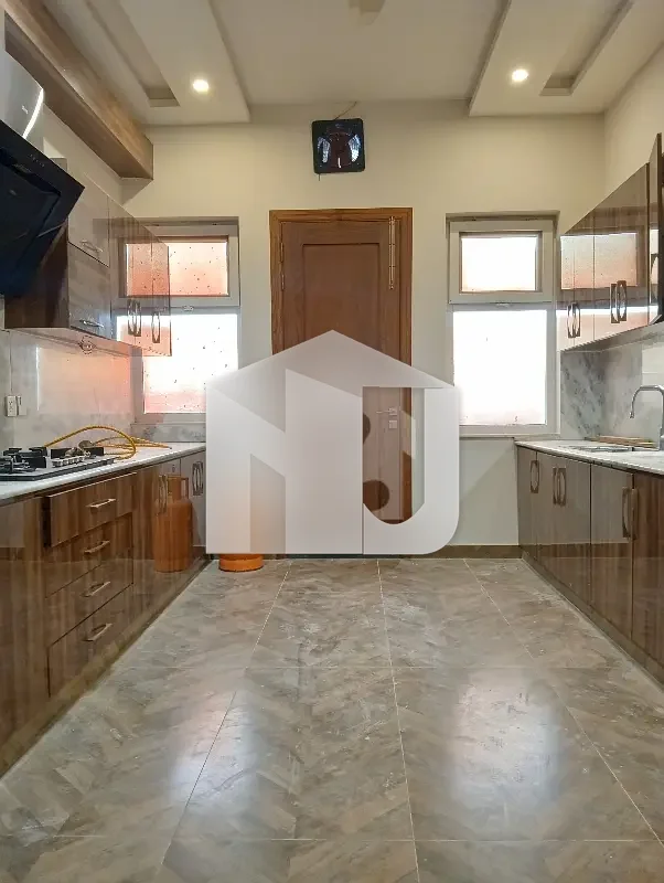 E 11 Beautiful Margalla View House For Rent 7 Bedroom 2 Drawing Dinning 2-TvL 2-Kitchen, photo 12