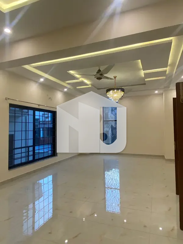 Brand New Designer 8m House Available For RENT, photo 6