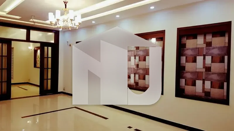 6 Bedroom Attach Washroom One Servant Room Attach Washromm 10 Marla House D 12 Islamabad, photo 9