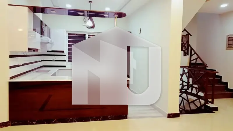 6 Bedroom Attach Washroom One Servant Room Attach Washromm 10 Marla House D 12 Islamabad, photo 4