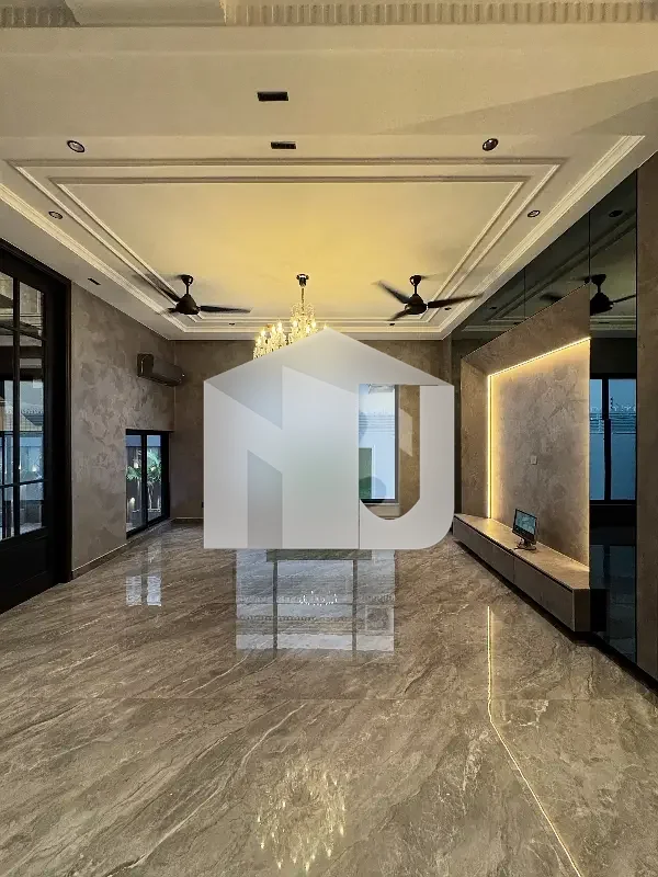 Triple Storey Top City 1 Kanal House For Rent, photo 16