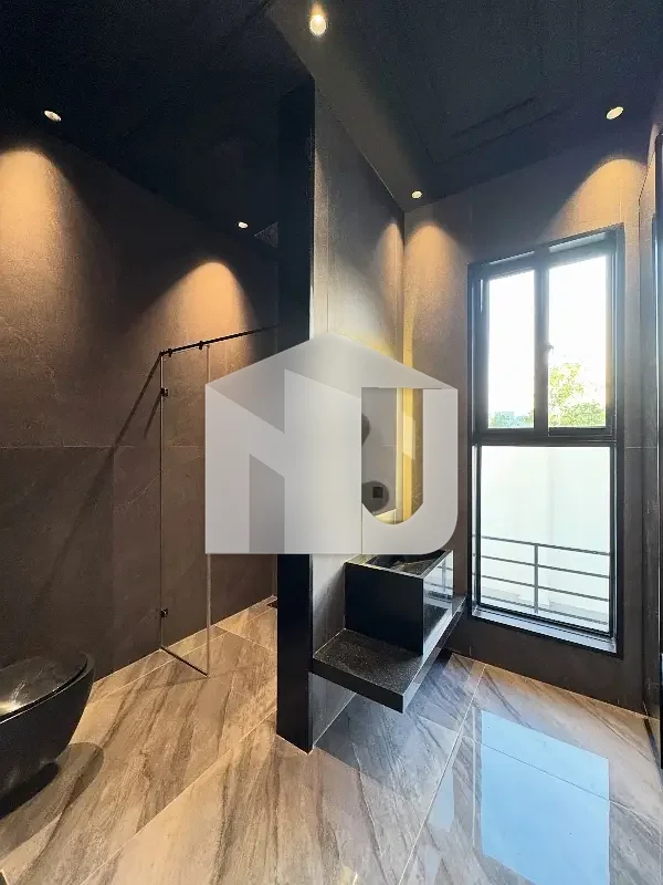 Triple Storey Top City 1 Kanal House For Rent, photo 13