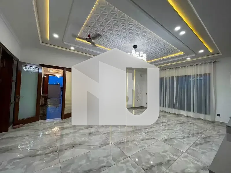 ONE KANAL BRAND NEW LUSH DESIGNER HOUSE FOR RENT IN DHA 2 ISB, photo 25