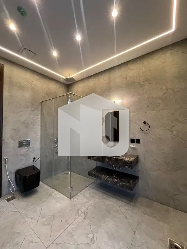 ONE KANAL BRAND NEW DESIGNER HOUSE FOR RENT IN DHA PHASE 2 ISLAMABAD, photo 7