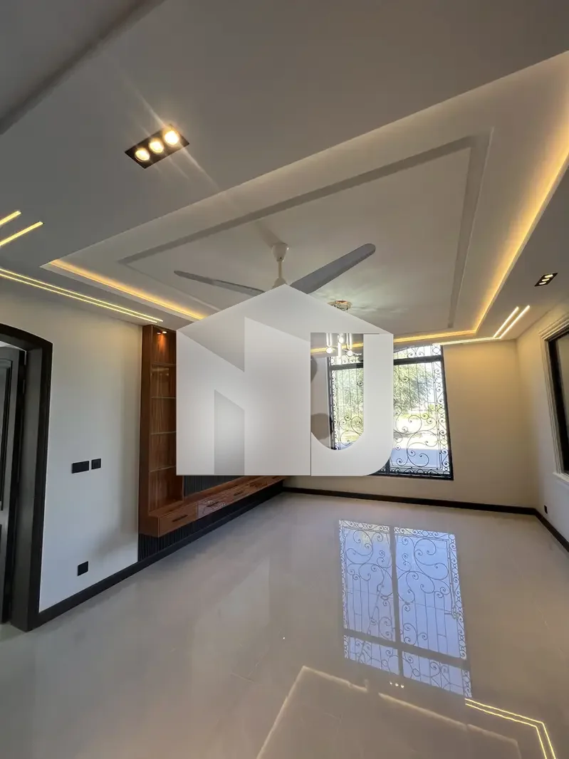 14 Marla Brand New First Entry House Near To Markaz And Family Park, photo 7