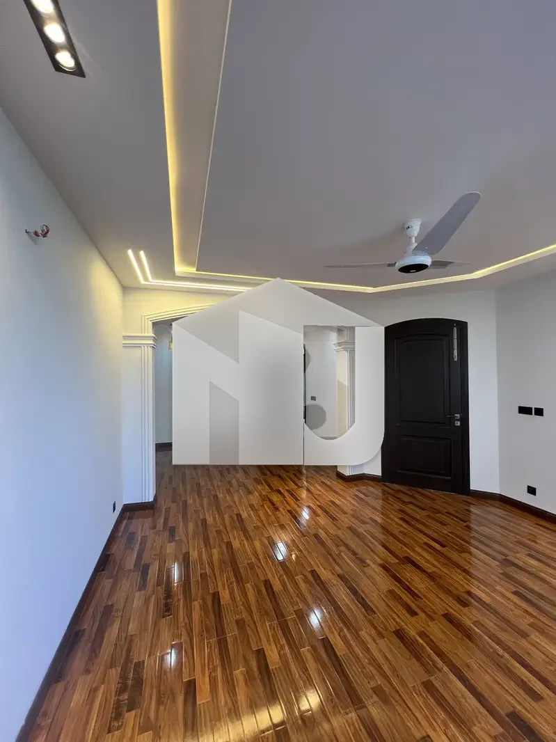 14 Marla Brand New First Entry House Near To Markaz And Family Park, photo 9
