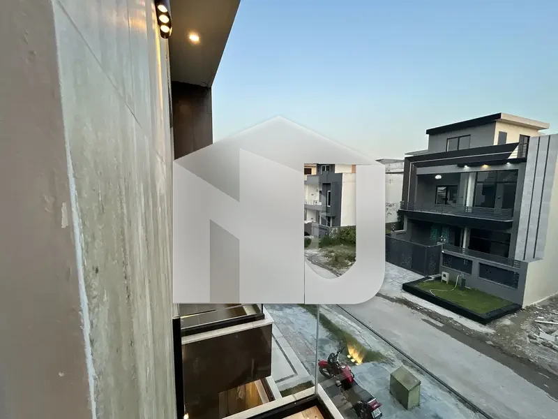 Brand New Designer House Is Up For Rent, photo 14