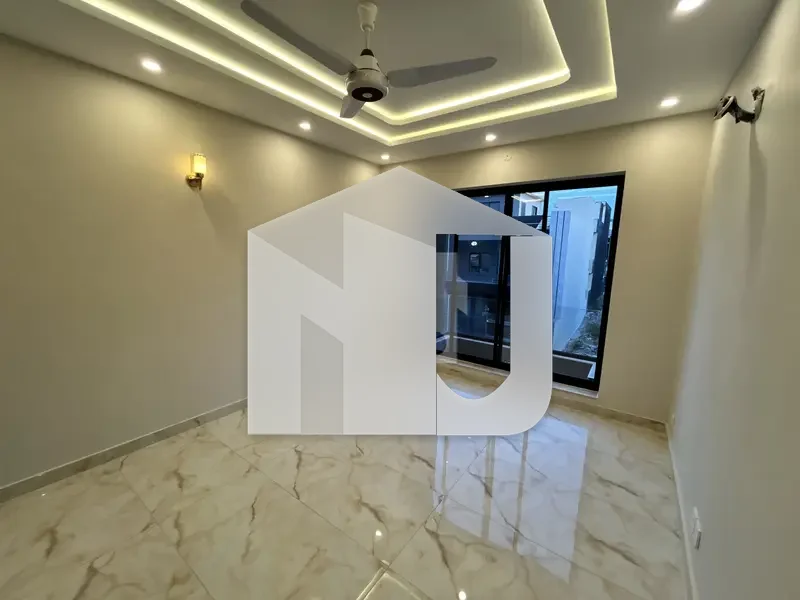 Brand New Designer House Is Up For Rent, photo 17