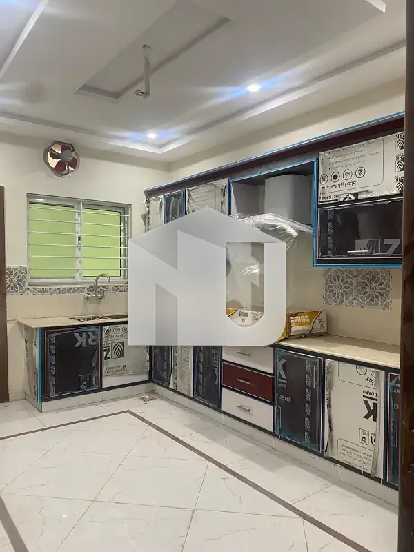 1-Kanal brand New house available for rent in topcity-1 Islamabad near airport, photo 10