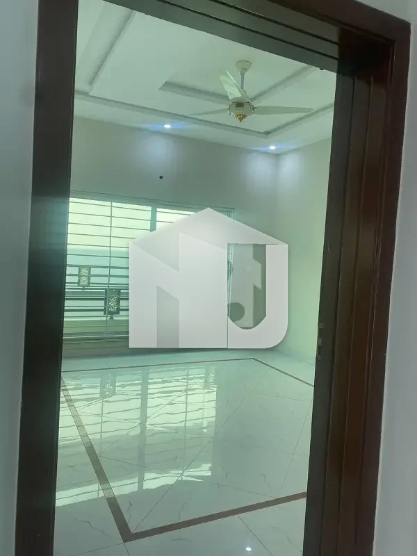 1-Kanal brand New house available for rent in topcity-1 Islamabad near airport, photo 9