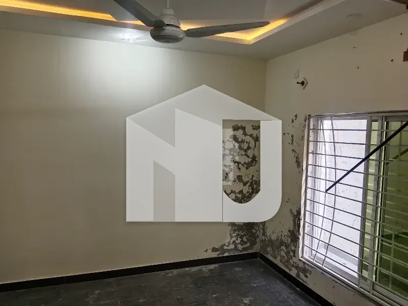 10 Double Storey House For Rent Available, photo 15