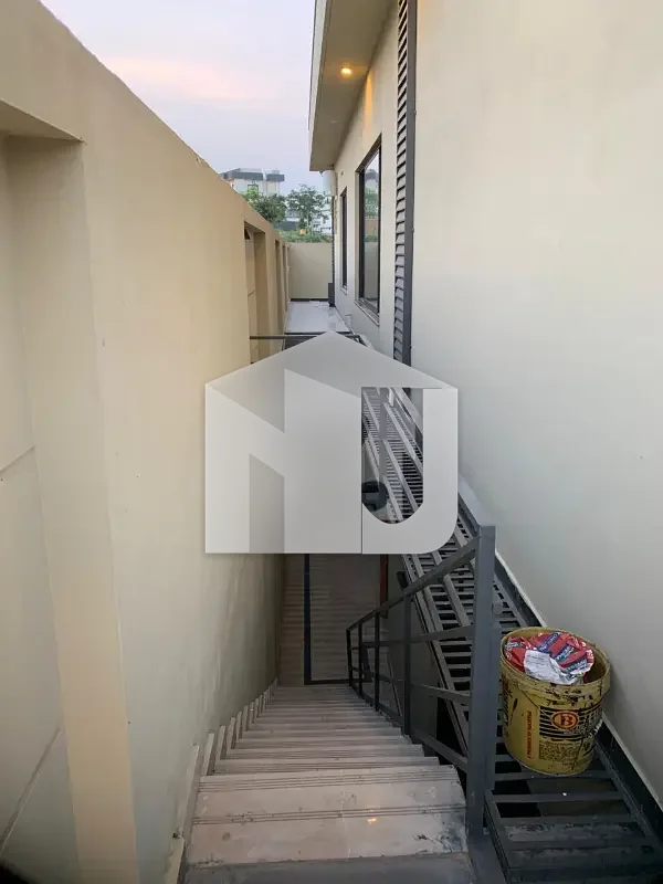 Brand New Luxury House With 15 Kw Solar System Available For Rent DHA Phase 3, photo 11