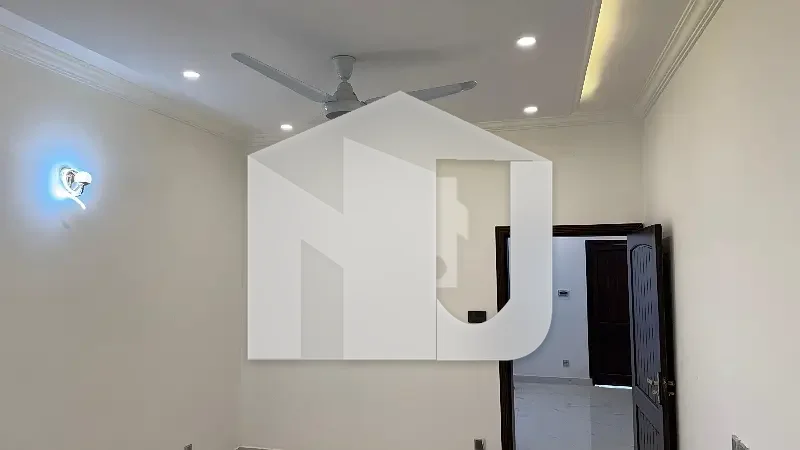 Brand new 6 marla house for rent, photo 16