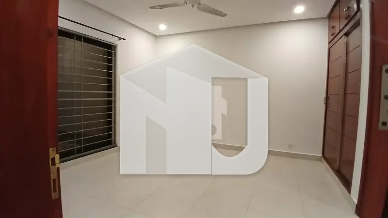 A House Of 20 Marla In Rs. 400000 (negotiable), photo 9
