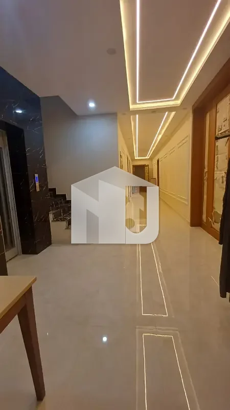 Brand New 1 Kanal Triple Storey House For Rent | Luxury Fully Furnished | 14 Bedrooms | Lift Installed | E-11/3 Islamabad, photo 4