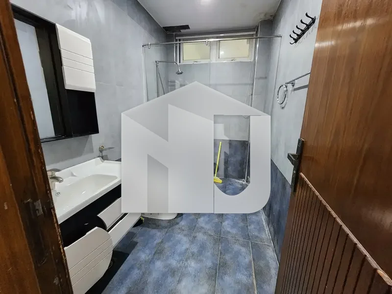 House Of 1 Kanal Available In E-11, photo 11