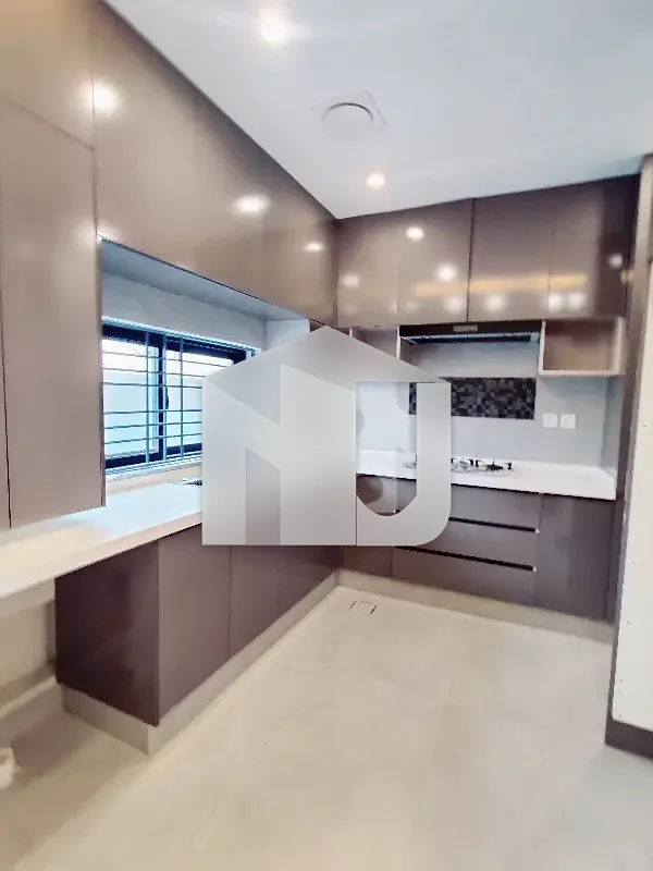 10 Marla Brand New House For Rent Dha Phase 5 Rent 180000, photo 8