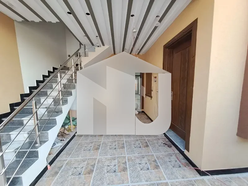 In P W D 24 Marla Brand New House 6 Bedroom With Servant Room Teils Floor Commercial Purpose School Office Multinational Company Hospital Hostel And Office Rent Demnd 350000, photo 2