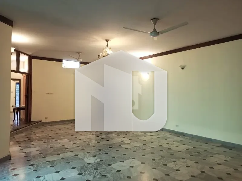 F10/4 Size 600 Full House 5 beds Rent 425000 Not Real Pic, photo 8