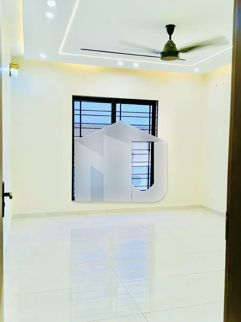 B17 Multi Garden Kanal brand new luxury house available for rent, photo 7