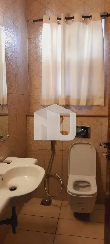 1 Kanal House for Rent in F-7, Islamabad Prime Location, photo 11