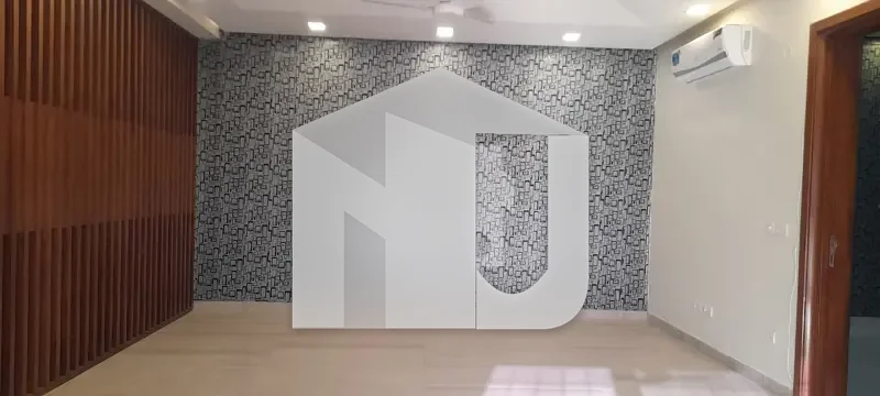 1 Kanal House for Rent in F-7, Islamabad Prime Location, photo 13