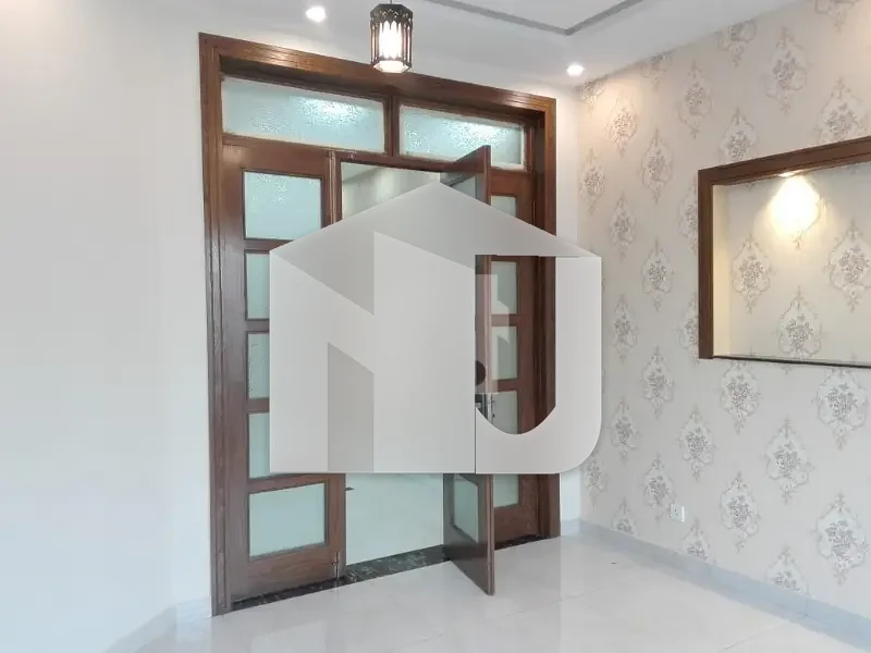 1 Kanal House In F-11 Of Islamabad Is Available For Rent, photo 2