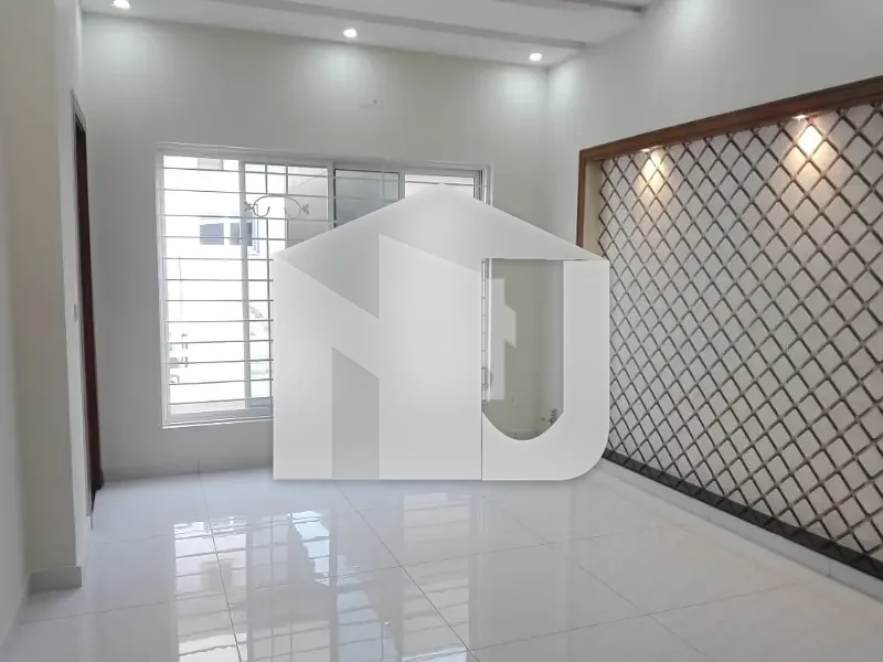 1 Kanal House In F-11 Of Islamabad Is Available For Rent, photo 3