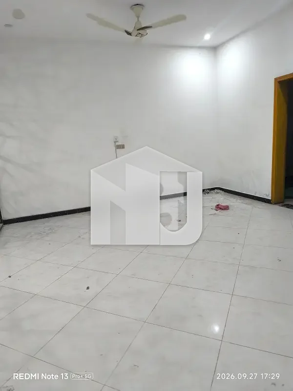 Basement House 4 Bedroom 4 Bathroom Dring TV Lounge Kitchen, photo 5