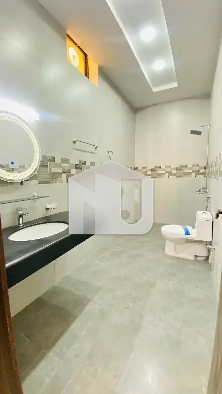 5 Marla House Available For Rent, photo 12