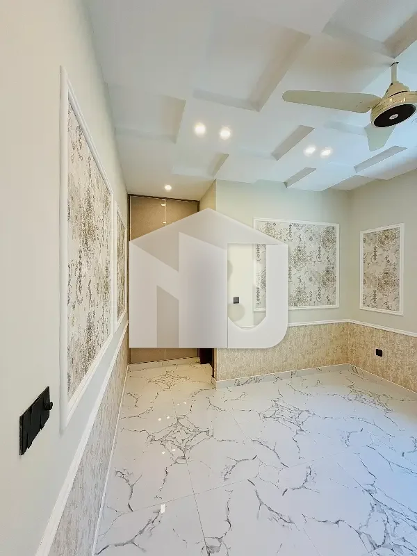D-12 House Sized 2450 Square Feet, photo 3