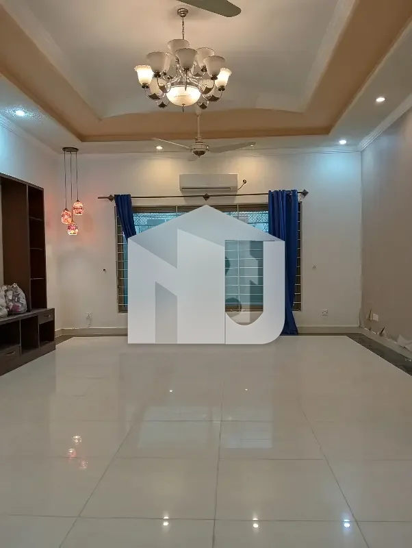 E 11 For Commercial /Residence Use Kanal Beautiful House Triple Story 10 Bedroom Available At Prime Location, photo 4
