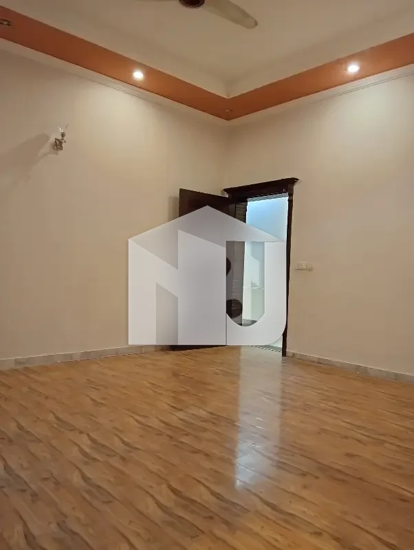 E 11 For Commercial /Residence Use Kanal Beautiful House Triple Story 10 Bedroom Available At Prime Location, photo 5