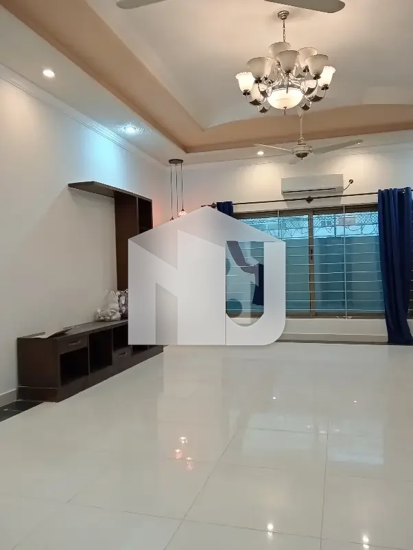 E 11 For Commercial /Residence Use Kanal Beautiful House Triple Story 10 Bedroom Available At Prime Location, photo 3